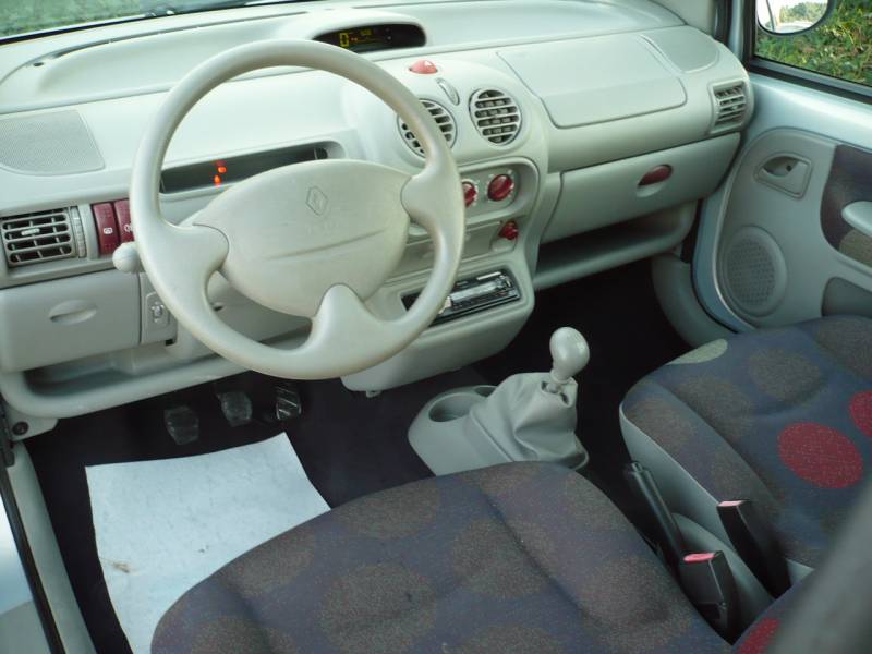 RENAULT TWINGO OCCASION PETIT PRIX A VENDRE A PUYRICARD