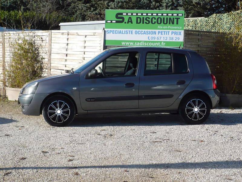 CLIO BOITE AUTO OCCASION PETIT PRIX A VENDRE A PUYRICARD