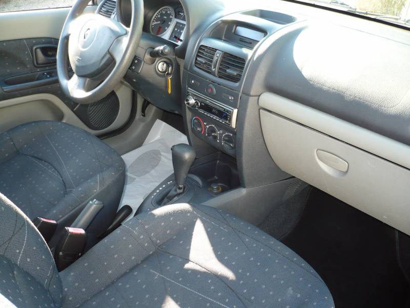 CLIO BOITE AUTO OCCASION PETIT PRIX A VENDRE A EGUILLES