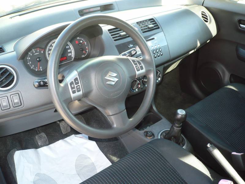 SWIFT OCCASION PETIT PRIX A VENDRE A PUYRICARD