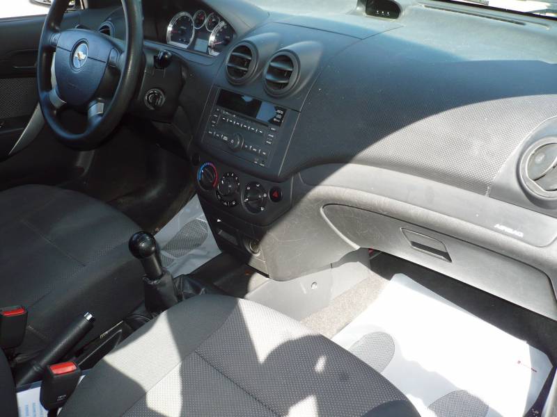 CHEVROLET AVEO ESSENCE OCCASION PETIT PRIX A VENDRE A LA LONDE LES MAURES