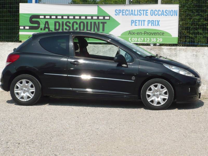 peugeot 207 essence occasion petit prix a vendre a venelles