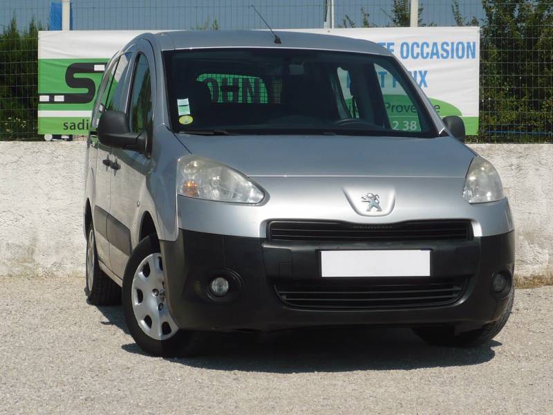 PEUGEOT PARTNER 5 PLACES RALLONGE HDI 90 CV OCCASION A VENDRE A AIX EN PROVENCE