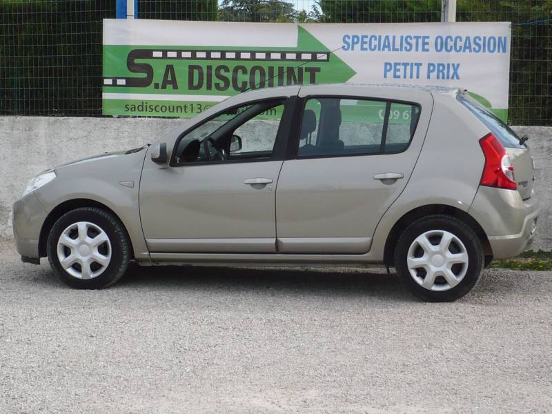 DACIA SANDERO ESSENCE GPL CLIM OCCASION PAS CHERE A VENDRE A PUYRICARD