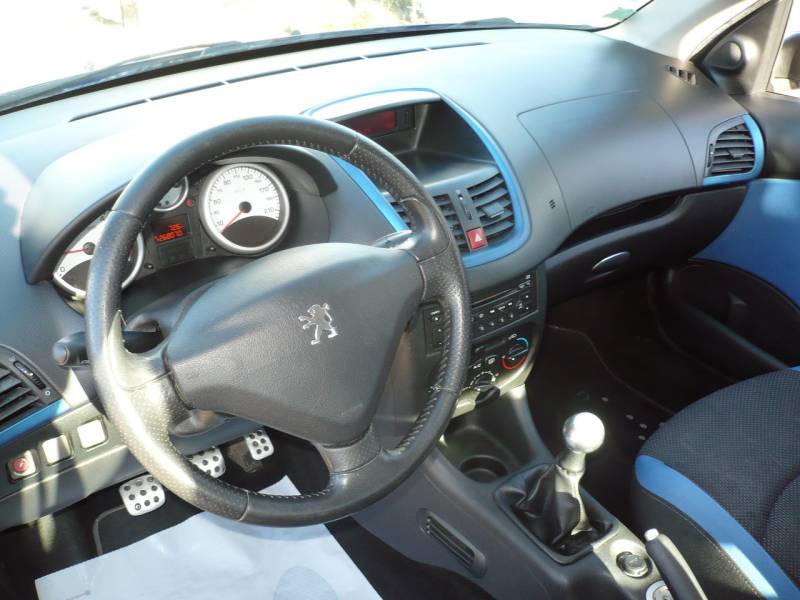 PEUGEOT 206 PLUS HDi OCCASION PETIT PRIX  A VENDRE A PERTUIS