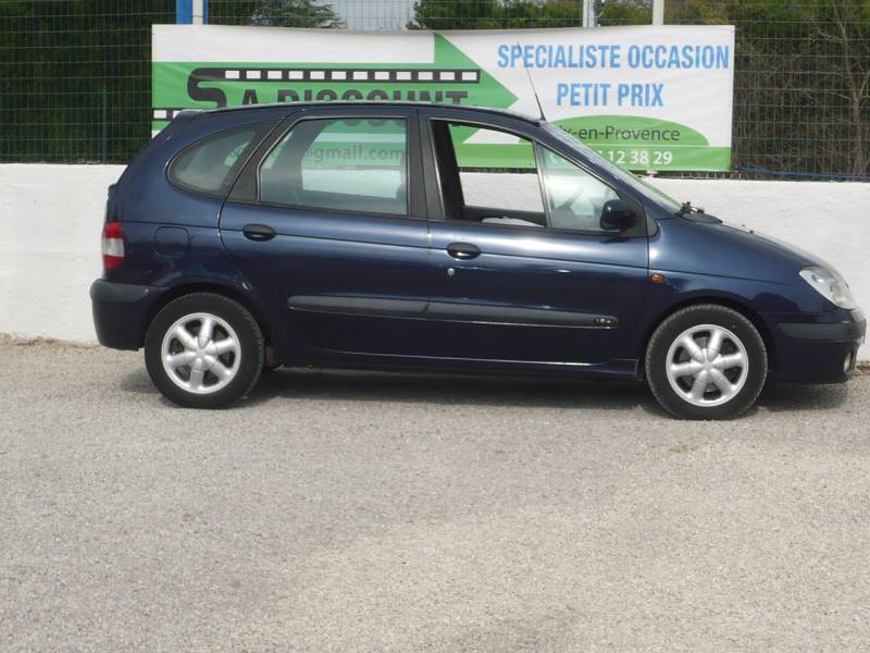 RENAULT SCENIC ESSENCE OCCASION PAS CHERE A  VENDRE A  EGUILLES