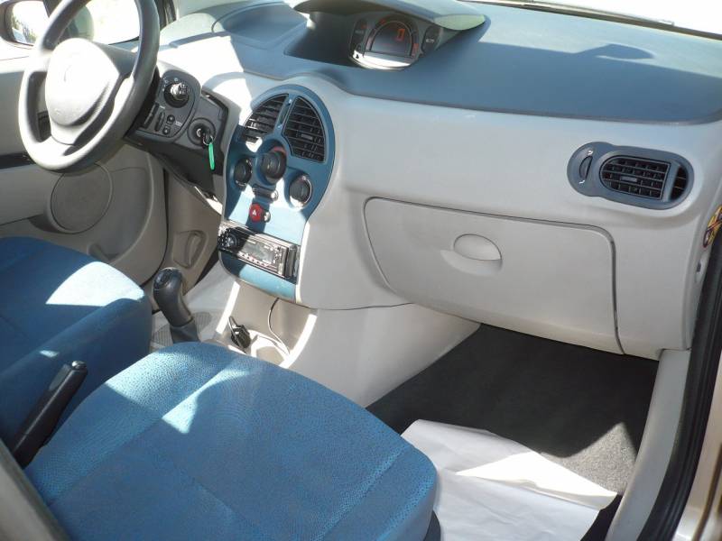 RENAULT MODUS DIESEL DCI 80 CV OCCASION PAS CHERE A VENDRE A SALON DE PROVENCE