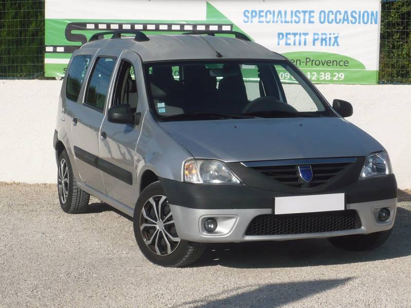 DACIA LOGAN MCV BREAK 7 PLACES ESSENCE OCCASION PAS CHERE A VENDRE A MARSEILLE