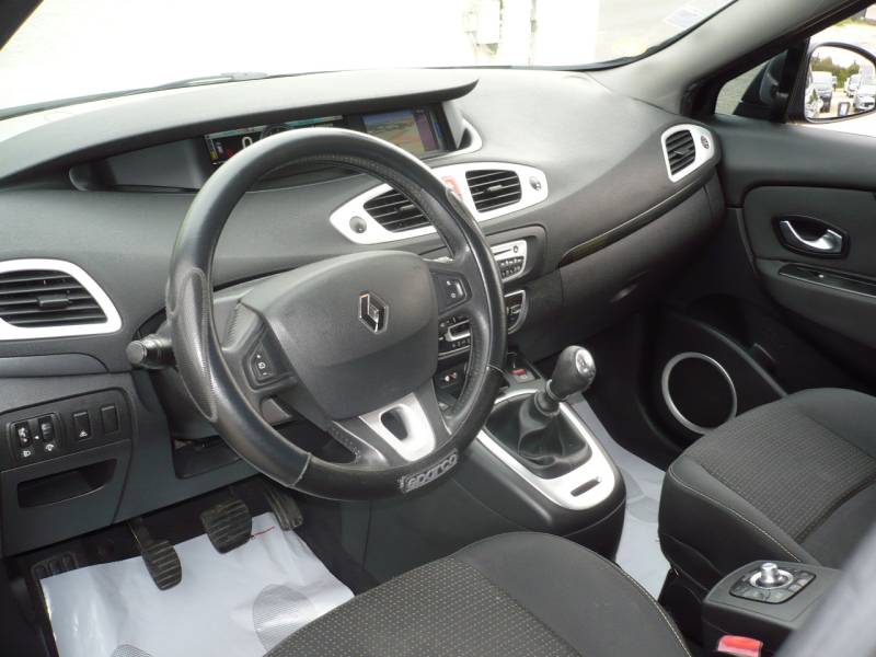 RENAULT SCENIC III CARMINAT GPS DCi 105 CV