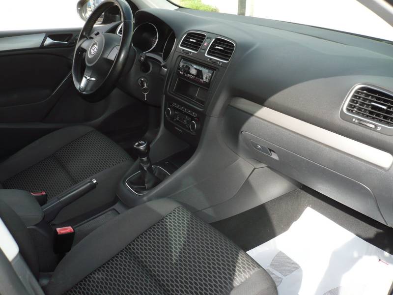 VOLKSWAGEN GOLF 6 TDI 105 CV OCCASION PETIT PRIX A VENDRE A AIX  LES PLATANES 