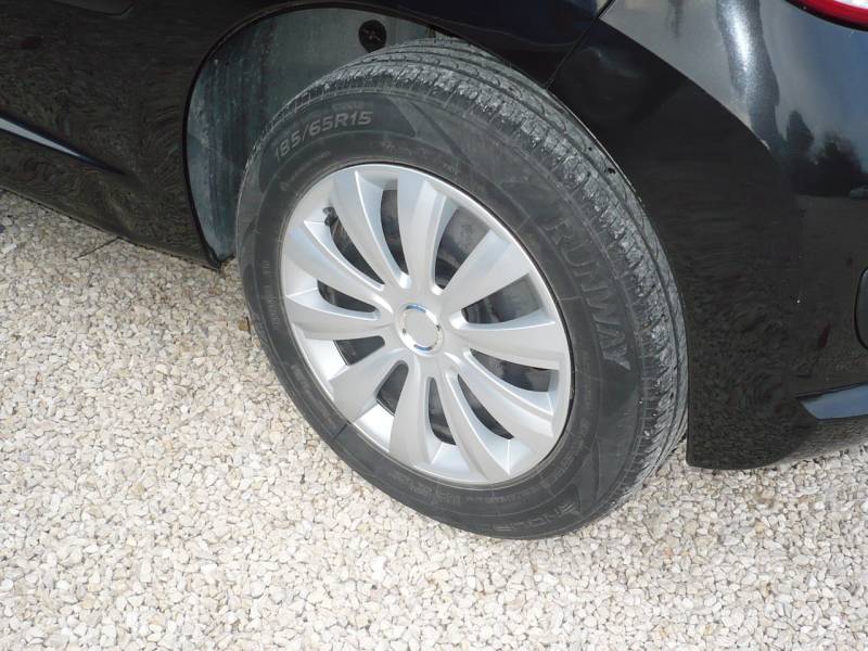 PEUGEOT 207 1.4L ESSENCE OCCASION PETIT PRIX A VENDRE A SAINT MAXIMIN LA SAINTE BAUME 