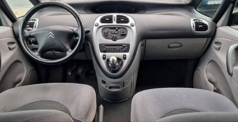 CITROEN XSARA PICASSO HDI 90 CV PETIT PRIX OCCASION A VENDRE A  VITROLLES